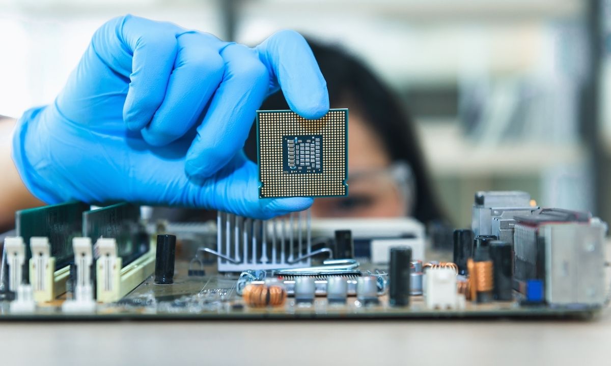 Why Is There A Shortage Of Semiconductor In The Auto Industry Techcodey